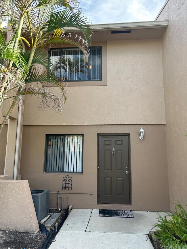 Foto del edificio - 139 Sparrow Dr