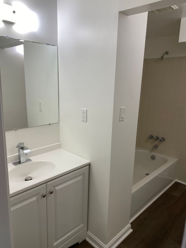 Foto del edificio - 13223 Black Walnut Ct