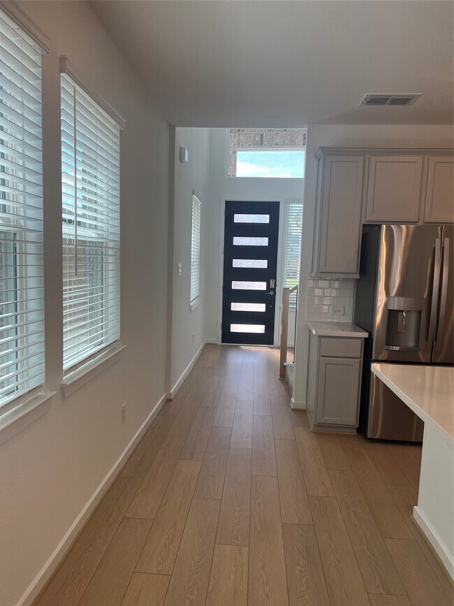 Building Photo - 22111 Strathfield Cir