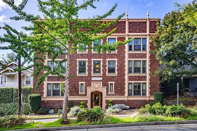 Interior Photo - Lakeside Apartments