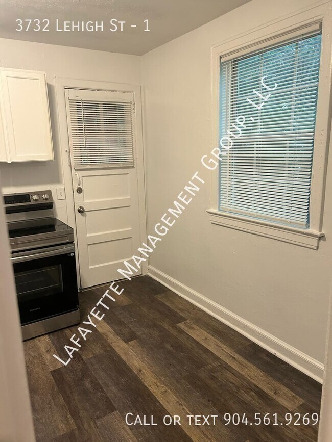 Foto del edificio - 3732 Lehigh St