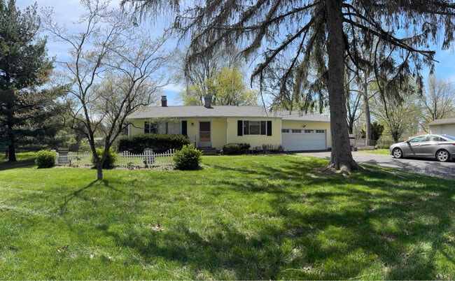Foto del edificio - 8011 Morse Rd