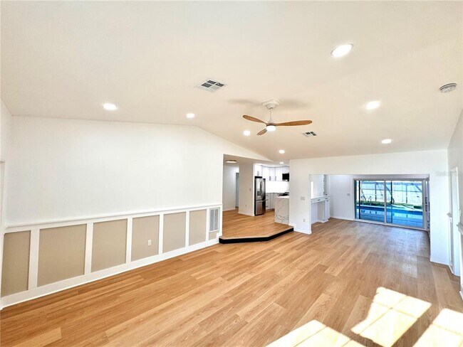 Foto del edificio - 12593 116th St