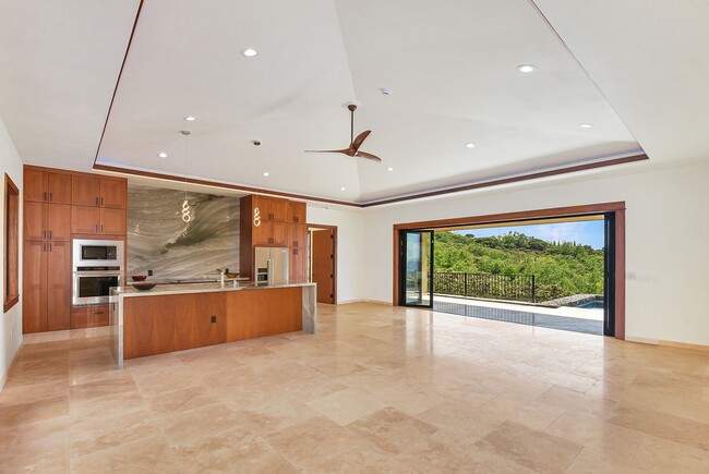 Foto del edificio - Stunning New Custom Home in Bayview Estate...