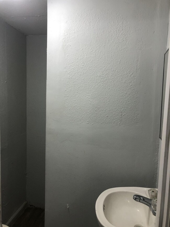 Foto del edificio - 2641 E Napoleon St