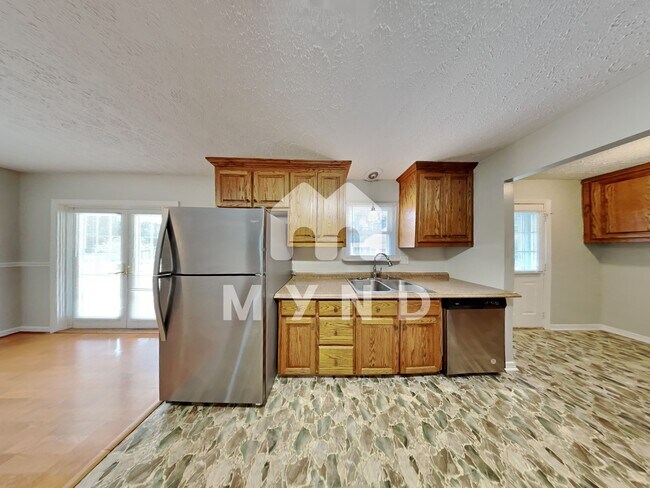 Foto del edificio - 3225 Banks Rd