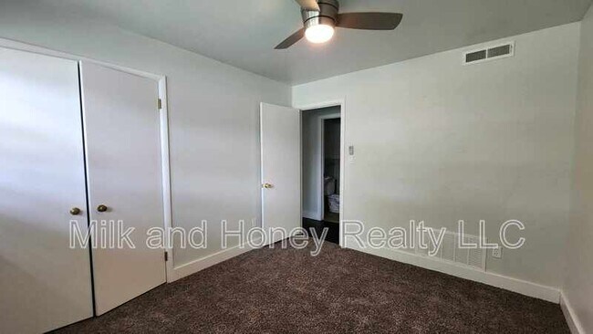 Foto del edificio - 3701 NW 60th St