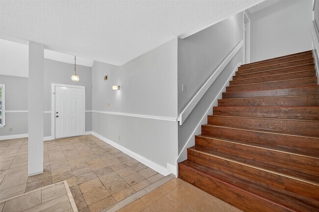 Foto del edificio - 7711 Del Glen Ln