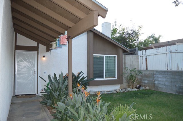 Foto del edificio - 10060 Hillsborough Ln