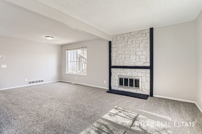 Building Photo - 3822 S Ceylon Way