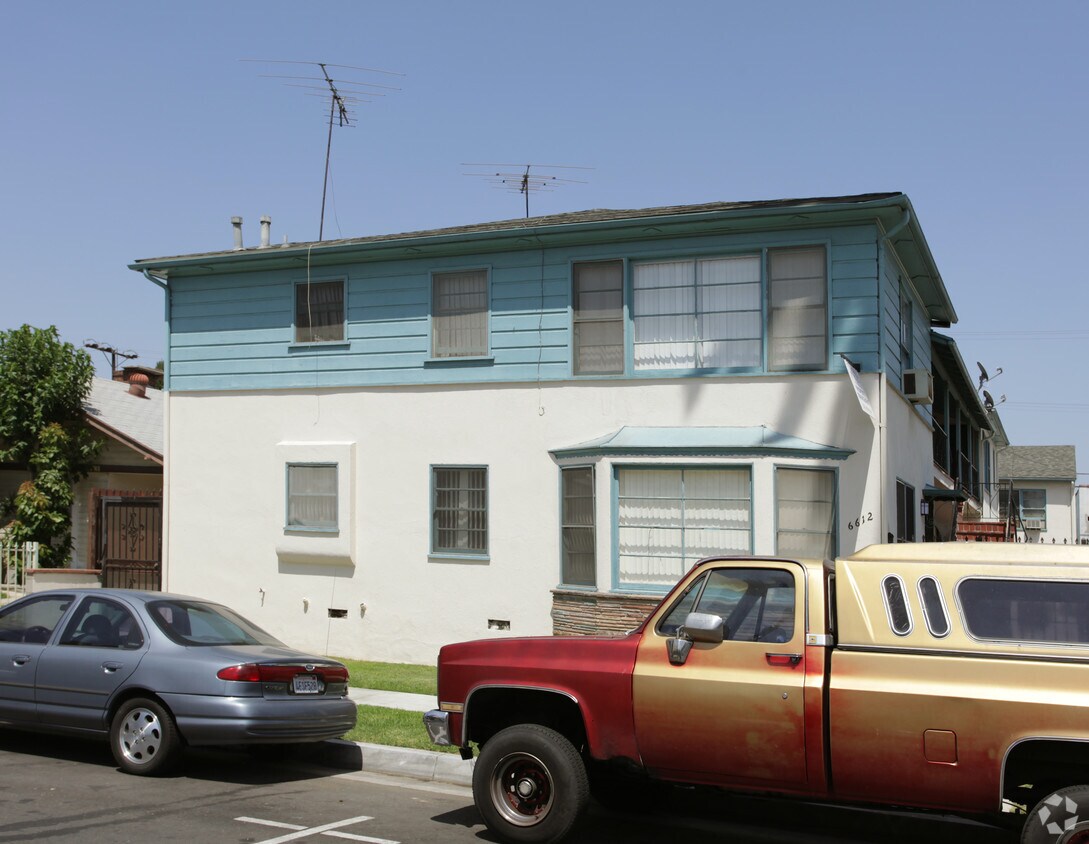 Foto del edificio - 6612 Stafford Ave