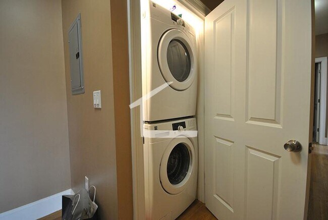 Photo - 1588 Beacon St Apartment