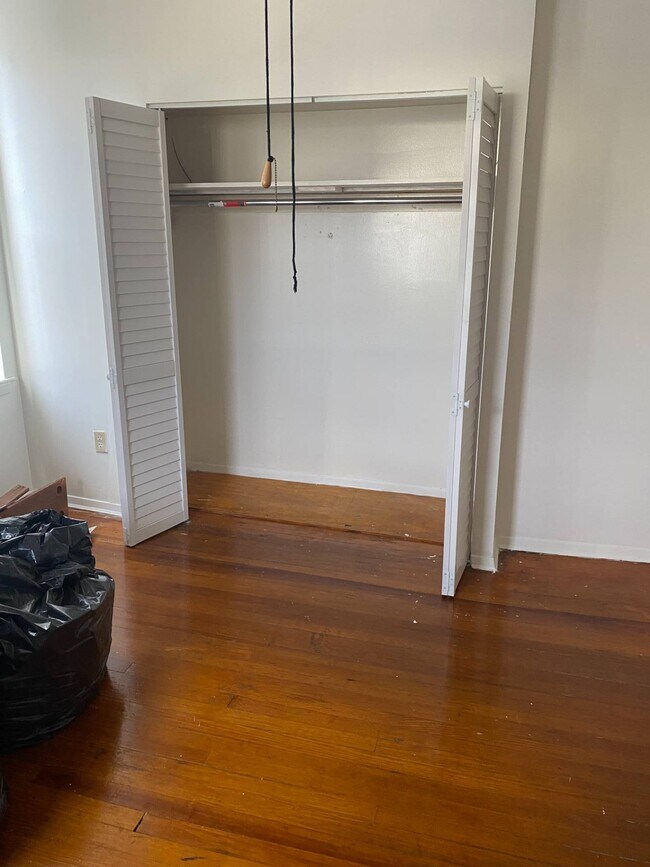 Foto del edificio - 8807 Bedell Ln