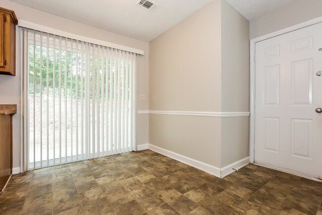Building Photo - 225 River Birch Dr