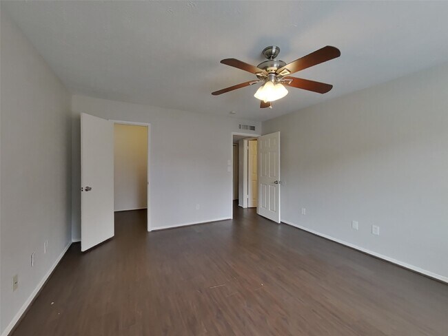 Foto del edificio - 2655 Lark