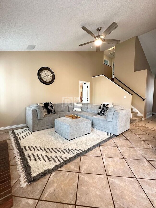 Foto del edificio - 9805 Foxhill Cir