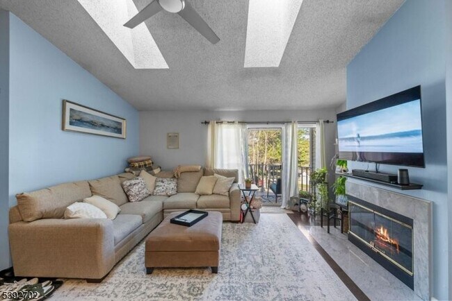 Foto del edificio - 9 Ruby Ct