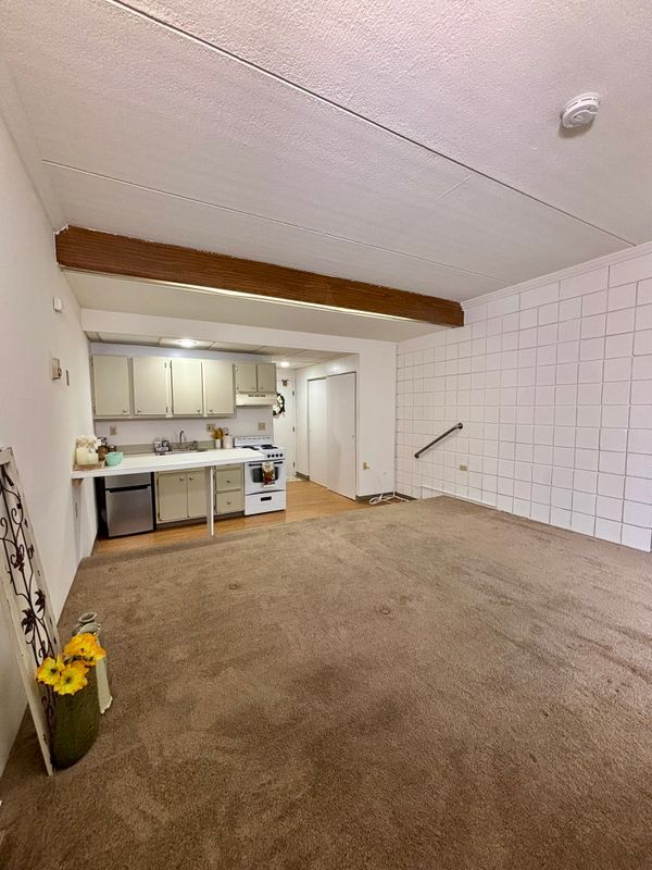 Foto del edificio - 2668 Elmwood Ave