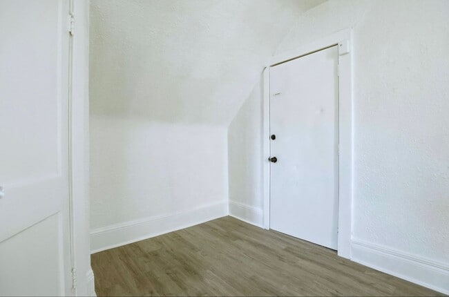 Building Photo - 2323 S Washington Ave