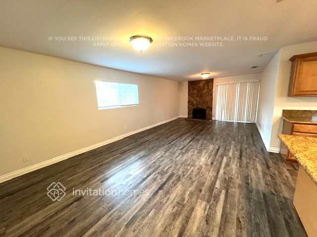 Foto del edificio - 1070 Country Club Ln