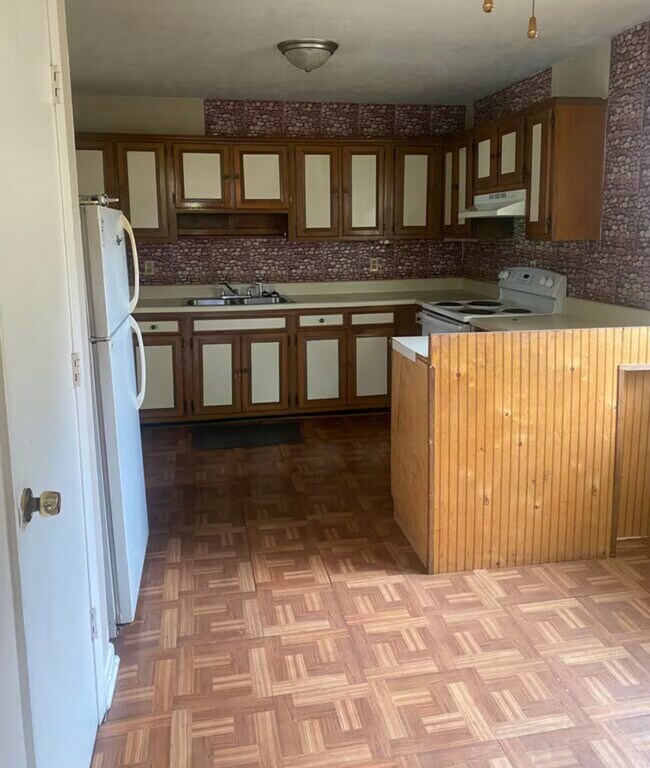 Foto del edificio - 6165 Timberland Dr