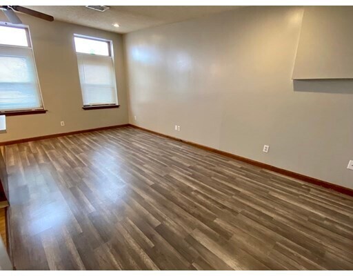 Building Photo - 53 N Elm St