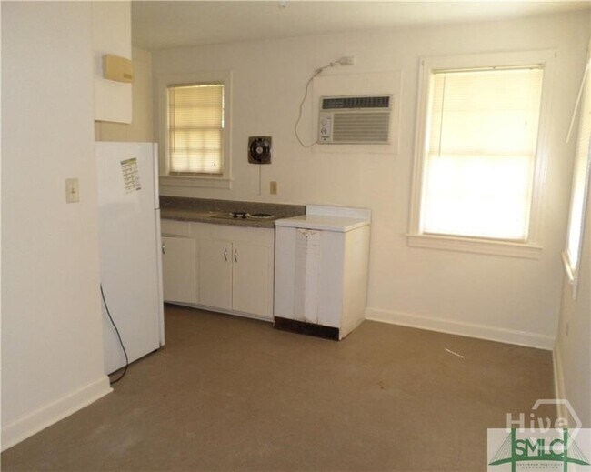 Foto del edificio - 2302 E 40th St