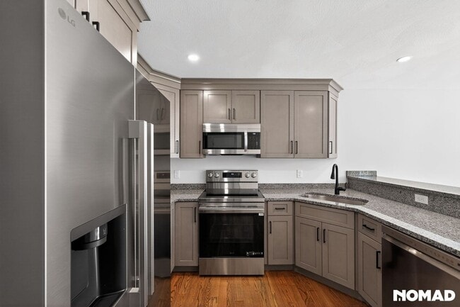Building Photo - 7A Mustang Dr