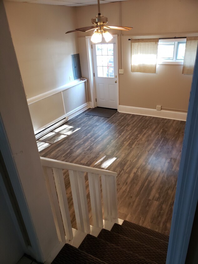 Living Room - 507 Bennett St
