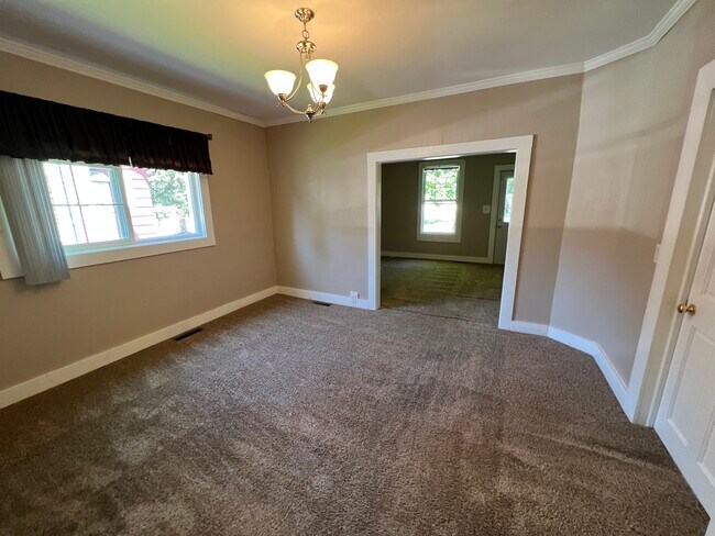 Foto del edificio - 2449 Ellis St