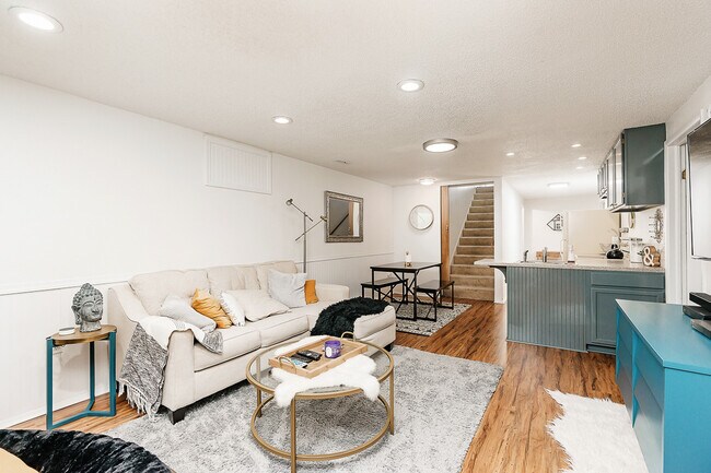 Building Photo - Silverwood Apartment