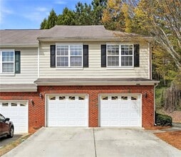 Building Photo - 1006 Ivydale Cir