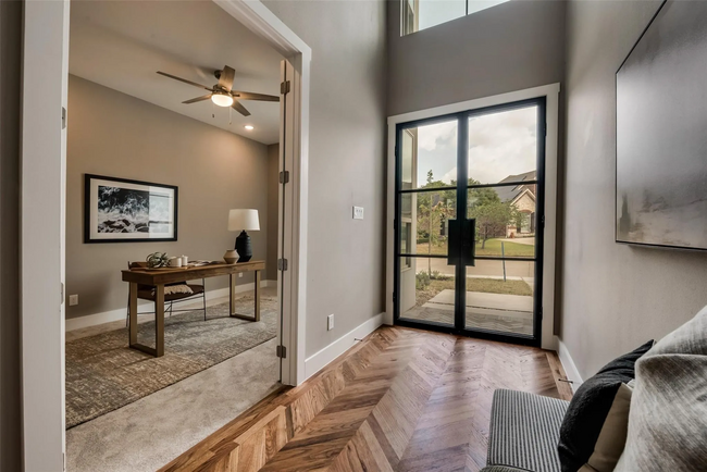 Building Photo - 914 St George Pl