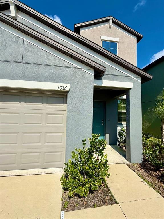 Building Photo - 1036 Royal Empress Dr