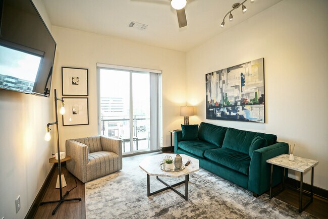 Foto del edificio - 707 Richard Arrington Jr Blvd S