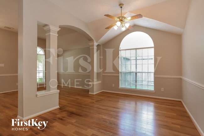 Building Photo - 2115 Mercoal Dr