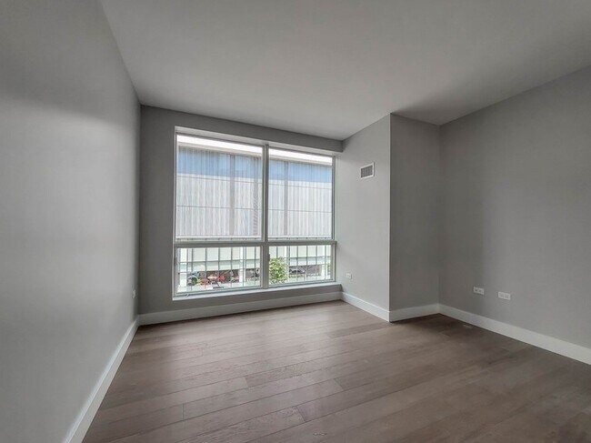 Foto del edificio - 1203 N Clark St