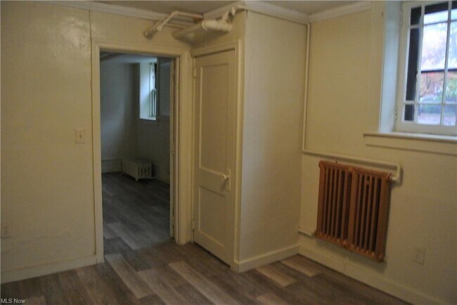 Foto del edificio - 103 S Portage Path