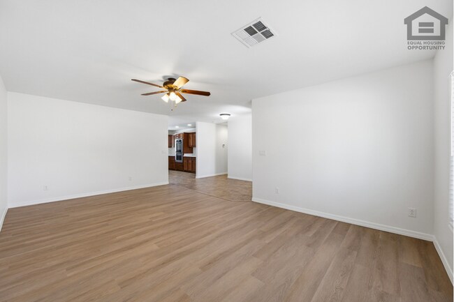 Building Photo - 4Bed/2Bath House at 59th Ave/Cactus Rd! Ready for Immediate Move-In! – NO HOA!