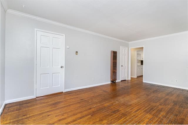 Building Photo - 910 Reverchon Dr