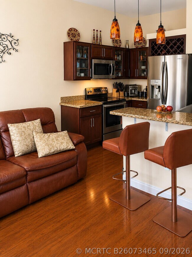 Foto del edificio - 17398 SW 22nd Ct