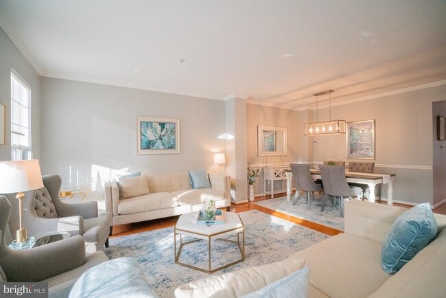 Building Photo - 4777 Thornbury Dr