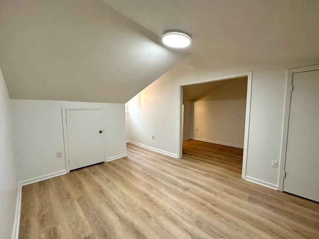 Foto del edificio - Garden District Studio Apartment, All Utilities Included!