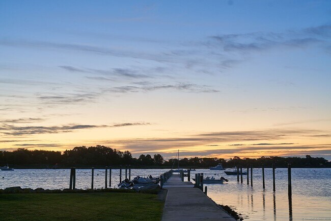 Foto del edificio - 8 Hickory Ledge