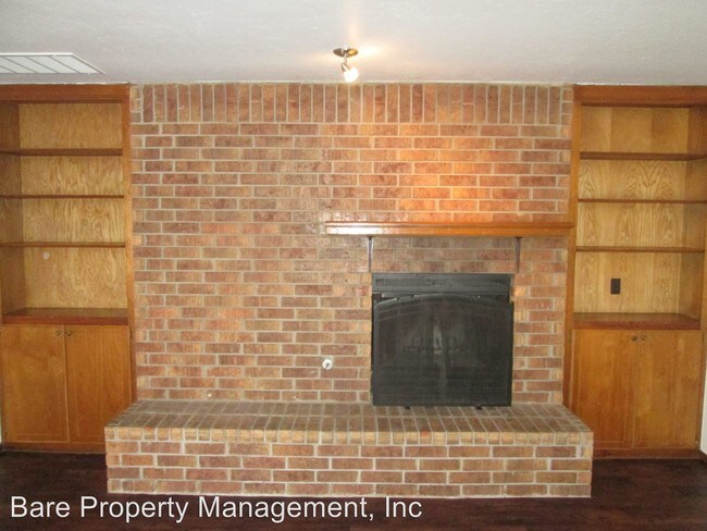 Building Photo - 206 Willow Branch Rd