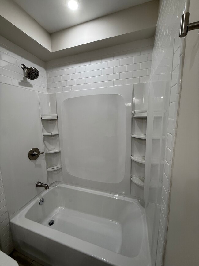 Building Photo - 37 Kirk St