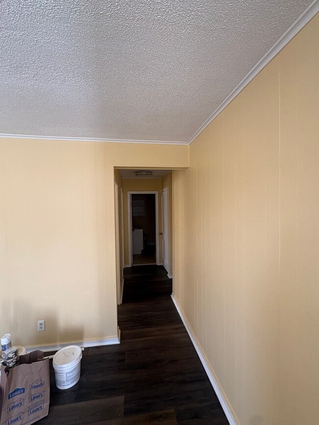 Building Photo - 1208 Daniels Ave