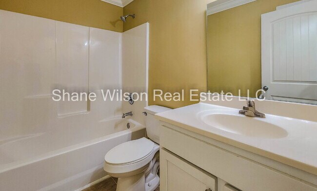 Foto del edificio - 66 Dean Rd