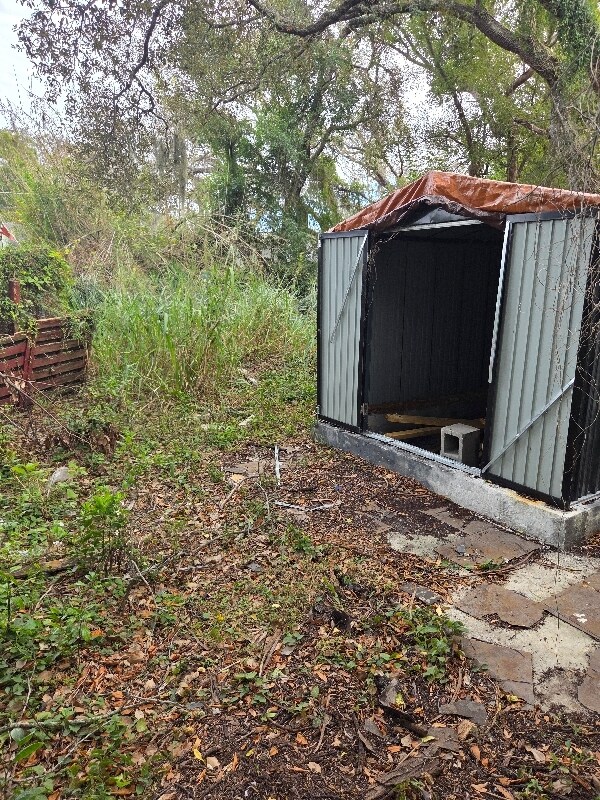 Building Photo - 9713 Commerce St