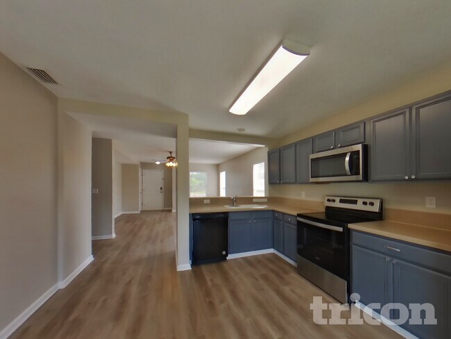 Building Photo - 76221 Long Pond Loop